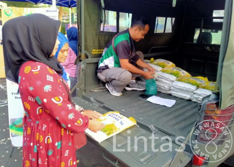 Tekan Inflasi, Kodim 0613/Ciamis Gelar Operasi Pasar
