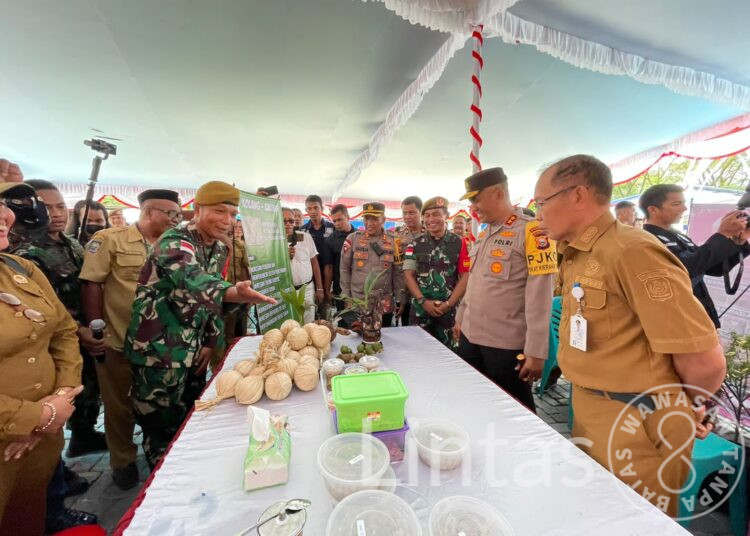 Kapolda Maluku Utara Kunjungi Stand UMKM Produktif Binaan Satgas Pamrahwan Yonarhanud 3/YBY