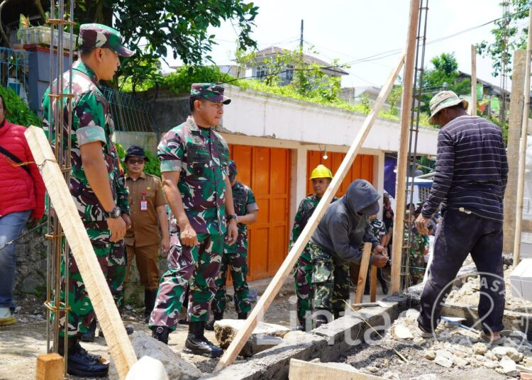Wakasad Tinjau Pembangunan Rumah Tahan Gempa di Cianjur