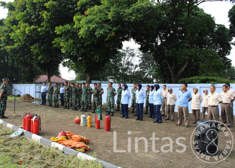 Personel Lanud Husein Mengikuti Sosialisasi Penanggulangan Kebakaran