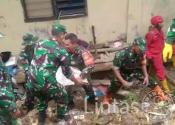 Kodim 0606/Kota Bogor Bersama Polri, BPBD, Basarnas Dan Instansi Lainnya Evakuasi dan Bantu Korban Tanah Longsor