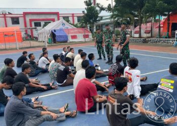 Yonif Raider 300/Bjw Latih Kedisiplinan dan Cinta Tanah Air Kepada Santri di Lapas Kelas II/B Cianjur