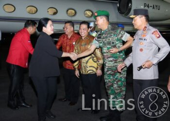 Pangdam XII/Tpr Bersama Forkopimda Sambut Kedatangan Ketua DPR RI