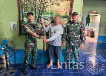 Memasuki 10 Bulan Tugas Operasi, Satgas Pamtas Yonif 645/GTY Terima Penyerahan 79 Pucuk Senpi Illegal dari Warga Perbatasan