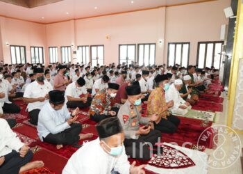 Danrem 064/MY Dampingi Wapres KH Ma’ruf Amin Shalat Jum’at