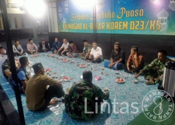 Korem 023/KS Sediakan Takjil Berbuka Puasa di Masjid Al Bihar Selama Bulan Ramadhan
