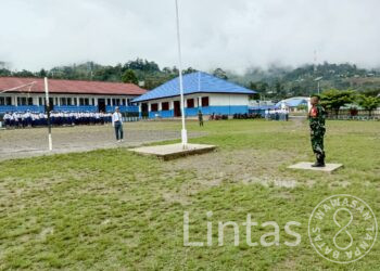 Peduli Generasi Muda,Koramil 1702-08/Karubaga berikan Wasbang kepada Pelajar Karubaga
