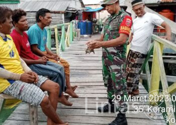 Curah Hujan Tinggi,Babinsa Koramil 1416-03/Tongkuno Kodim 1416/Muna Anjangsana Himbau Warga Nelayan Waspada Melaut
