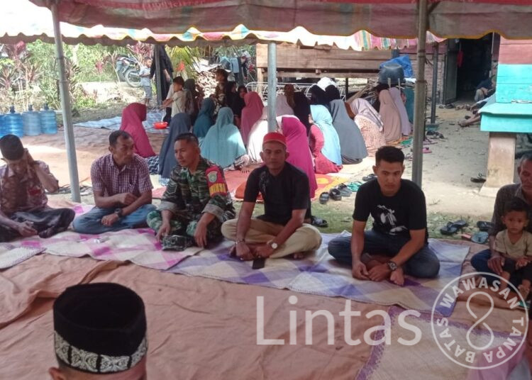 Turut Berduka Cita, Babinsa Pante Bidari Hadiri Pemulasaraan Warga Meninggal Dunia