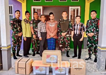 Jelang Purna Tugas, Dansatgas Pamtas Yonif 645/Gardatama Yudha Silaturahmi Dan Bakti Sosial Di Pondok Pesantren Al-Mizan