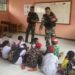 Anak-Anak Kp.Sawiyatami Belajar Bersama Satgas Yonif 132/BS