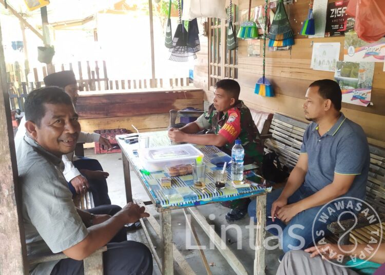 Laksanakan Metode Binter, Serda Suyanto Komsos Bersama Warga Binaannya