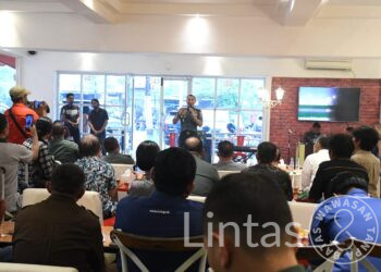 Nongkrong Sore, Pangdam XIV/Hsn Bersama Awak Media Hilangkan Sekat