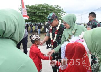 Tingkatkan Kesejahteraan Prajurit, Kasad Tinjau Pembangunan Rumdis Prajurit Yonmek 516/Caraka Yudha