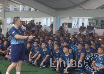 Penuh Perhatian, Panglima Kolinlamil Semangati Prajuritnya