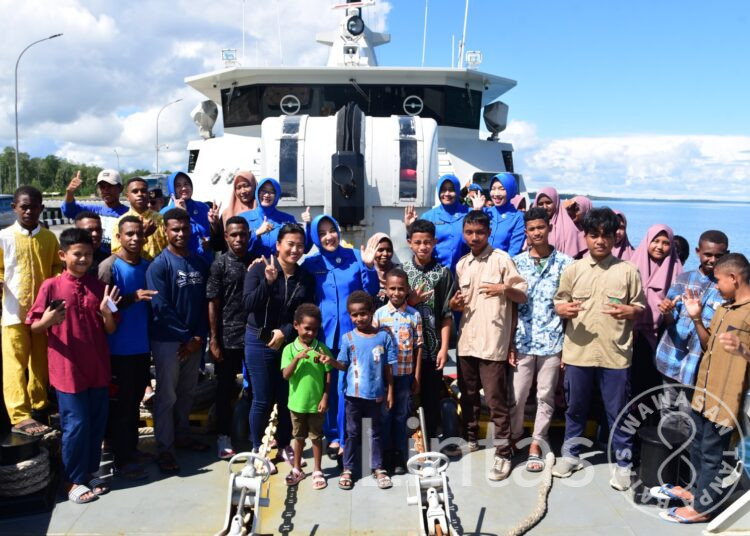 Tingkatakan Kepedulian Kepada Masyarakat, Koarmada III Dan Pasmar 3 Gelar Bakti Kesehatan Dan Bakti Sosial