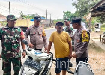 Selalu Kompak, Babinsa Dan Bhabinkamtibmas Komsos Bersama Dengan Warga Binaan