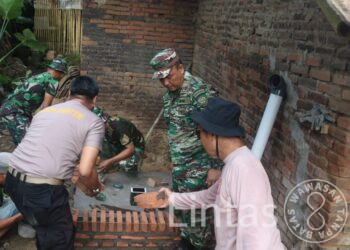 Satgas TMMD Kodim 0623/Cilegon Mulai Pengerjaan Jambanisasi Dan Rehab Mushala