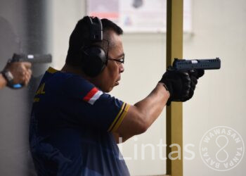 Tingkatkan Kemampuan Pesonal, Panglima Kolinlamil Asah Kemampuan Menembak