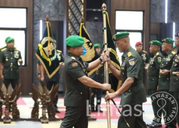 Kasad Pimpin Serah Terima Enam Jabatan Strategis Di TNI AD