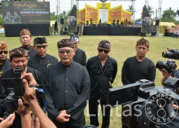 HUT Kodam III/Siliwangi “Botram” Di Lapangan Darongdong