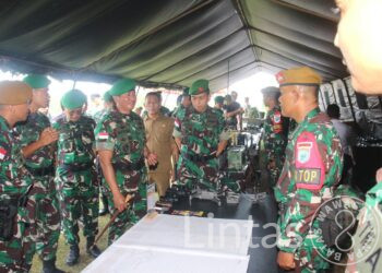 Pangdam XII/Tpr Periksa Kesiapan Operasi Satgas Yonarmed 16/TK