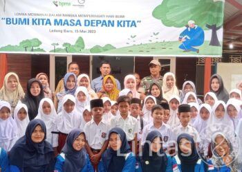 Sertu Okto Siswoyo Hadiri Lomba Mewarnai Pelajar SD Dalam Peringatan Hari Bumi Internasional