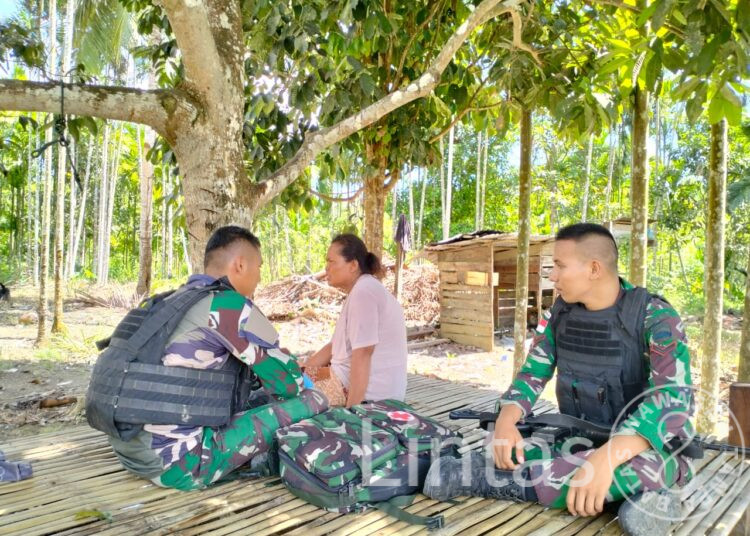 Satgas Yonif 132/BS Gelar Pelayanan Kesehatan Gratis