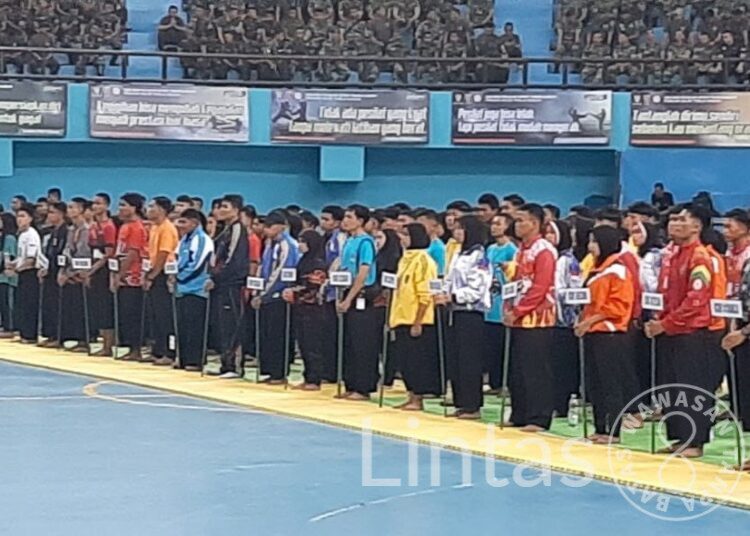 Sangat Antusias Dan Semangat, Kontingen Pencak Silat Kodim 1420 Sidrap Mengikuti Pembukaan Turnamen Pencak Silat Piala KASAD