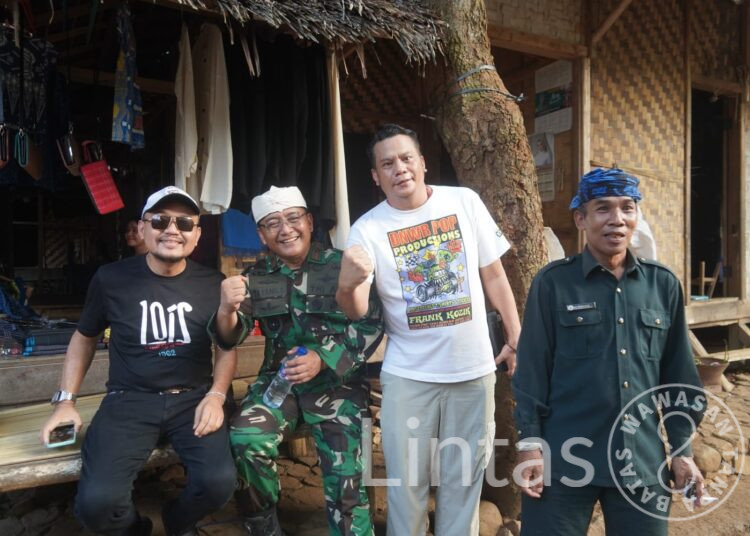 Danrem 064/MY Bersama Dandim 0603/Lebak Sambut Kunjungan Dankodiklatad Ke Baduy