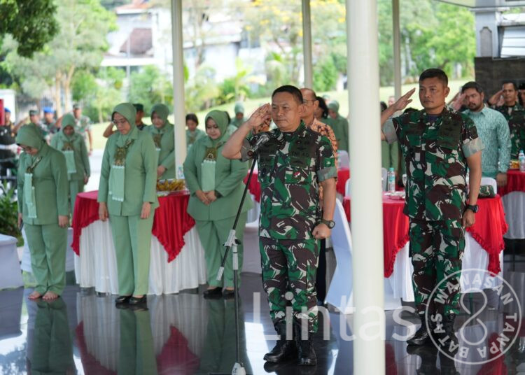 Kasad Ziarah Ke Makam Jenderal TNI (Anumerta) Gatot Soebroto Dan Kunjungi Museum