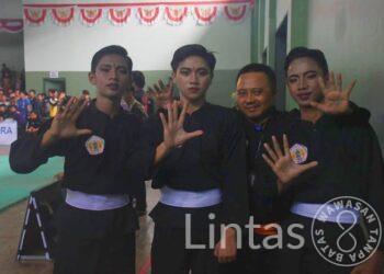 Kategori Seni Beregu Remaja Putra Kontingen Pencak Silat Kodam V/Brawijaya Peroleh Perak