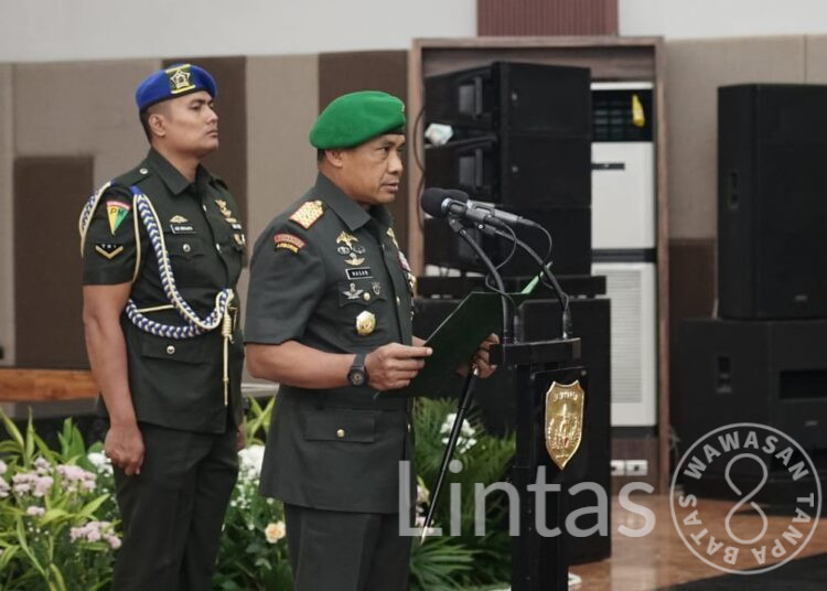 Pangdam Jaya/Jayakarta Pimpin Tradisi Corps Sertijab Pejabat Kodam Jaya Serta Wisuda Purnawira Pamen Kodam Jaya