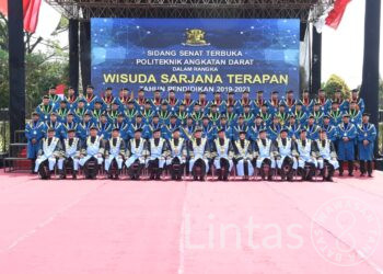 Wisuda 59 Mahasiswa, Kasad Berpesan Lulusan Poltekad Harus Kuasai Teknologi Militer Dan Alutsista