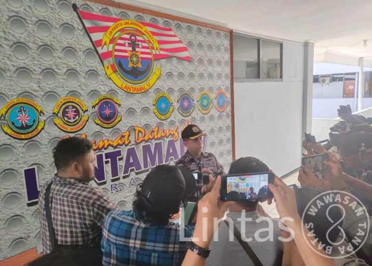 Lantamal V Periksa Dua Oknum Pengemudi,  Terkait Viralnya Dua Bus yang Menerobos Perlintasan Kereta Api Di Malang