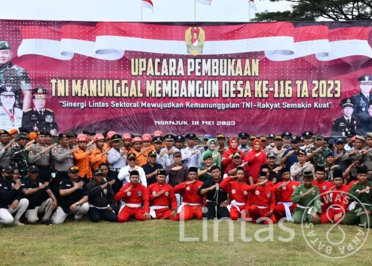 Pembukaan TMMD Ke-116 Nganjuk, Ini Harapan Kasiter Rem 081/DSJ