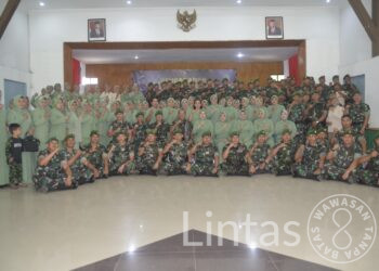 Kunjungi Kodim 0309/Solok, Danrem 032/Wirabraja Berikan Arahan Personil Dan Persit Kodim 0309/Solok
