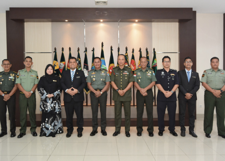 Pangdam XII/TPR Terima Kunjungan Konsul Malaysia dan Kepala MMLO Pontianak