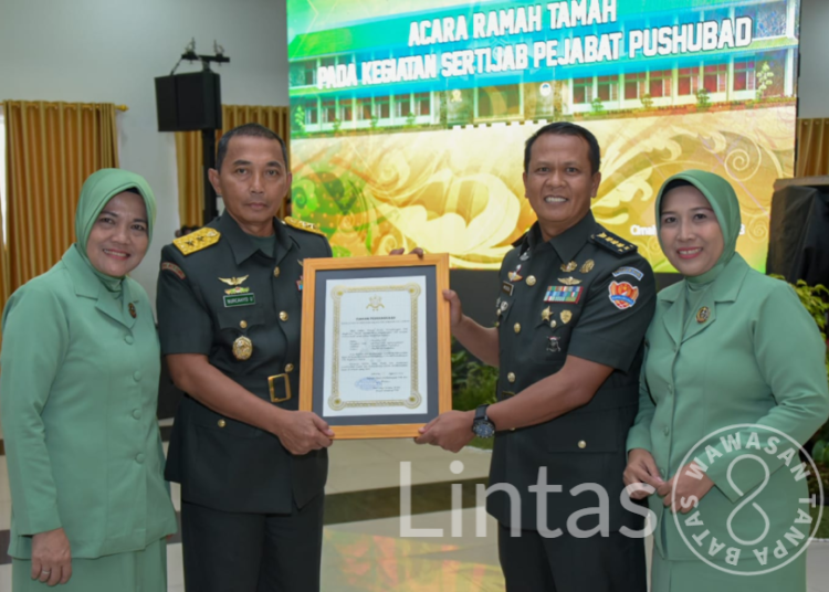 Kapushubad Pimpin Sertijab Komandan Pusat Pendidikan Perhubungan