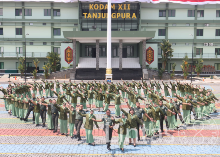 Buka Rakerda Persit, Pangdam XII/Tpr Beri Penekanan Kepada Para Istri Prajurit