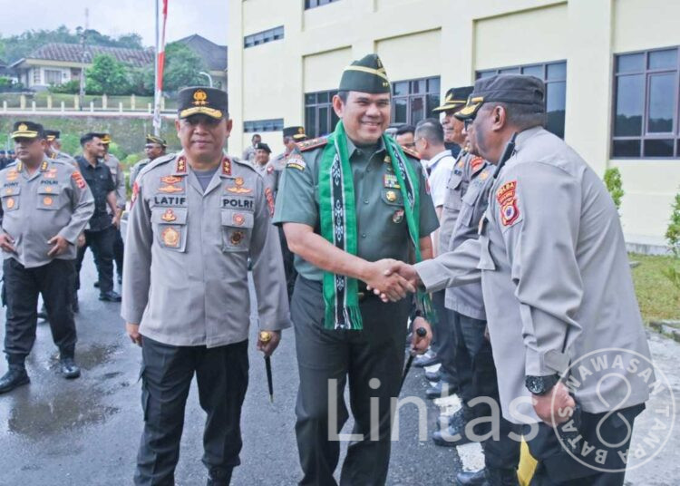 Kunjungan Perdana Ke Polda Maluku, Pangdam Perkuat Sinergitas TNI-Polri