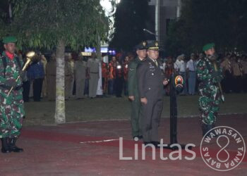 Danrem 071/Wijayakusuma Pimpin Apel Kehormatan & Renungan Suci (AKRS) HUT RI Ke-78 di TMP Tanjung Nirwana Purwokerto