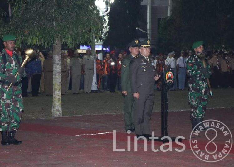 Danrem 071/Wijayakusuma Pimpin Apel Kehormatan & Renungan Suci (AKRS) HUT RI Ke-78 di TMP Tanjung Nirwana Purwokerto