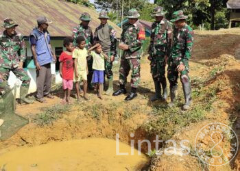 Ajarkan Budidaya Lele, Satgas Yonif 310/KK Undang Warga Untuk Mentransfer Ilmu