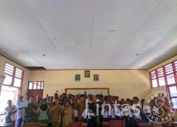 Satgas Yonif 310/KK Berikan Penyuluhan Kesehatan Kepada Siswa Siswi di Perbatasan RI-PNG