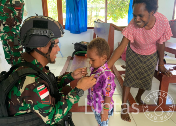 Satgas Yonif 310/KK berikan Keceriaan di Gereja St. Antonius Senggi, Distrik Senggi Keerom