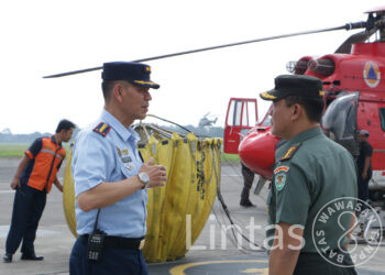 Komandan Lanud Husein Sastranegara Meninjau Kesiapan Penanggulangan Kebakaran TPA Sarimukti
