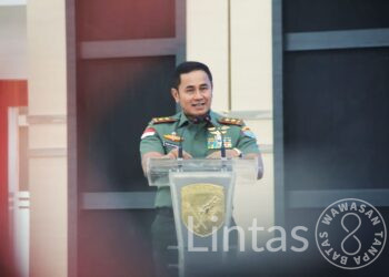 Prajurit & PNS Garnizun Pontianak Ikuti Penyuluhan Hukum Dari Babinkum TNI