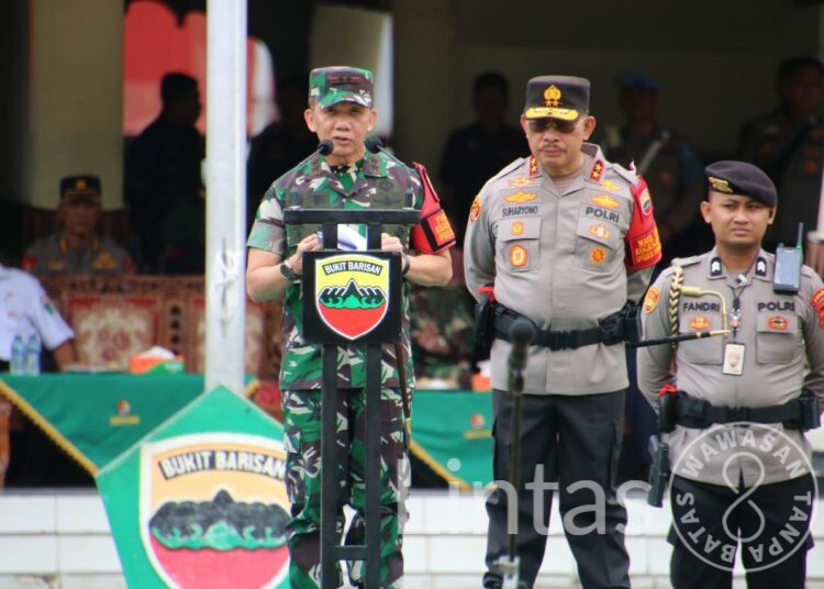 Pangdam I/BB Pimpin Apel Gelar Pasukan PAM VVIP Kunker RI-2 di Padang