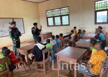 Tanamkan Wawasan Kebangsaan Satgas Pamtas Statis RI-PNG Yonif RK 111/KB Tingkatkan Mutu Pendidikan di Wilayah Pedalaman Papua Selatan